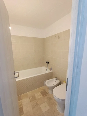 Inchiriez apartament 2 Camere decomandat Victoriei - imagine 5