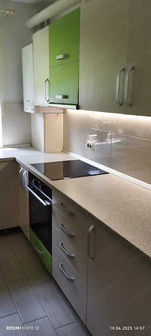Inchiriez apartament decomandat, complet mobilat și utilat, cu loc de parcare și grădină, in Coresi! - imagine 3
