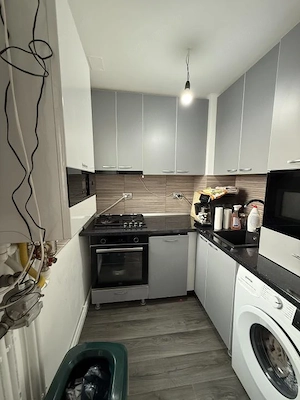 Apartament cu 3 camere, semidecomandat - Piata Doina - imagine 4