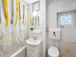 Garsonieră foarte spațioasă, 41 mp + balcon și aer condiționat | Strada Orșova | Etaj 1 - imagine 6