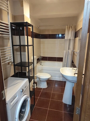 Închiriez apartament 2 camere - imagine 5