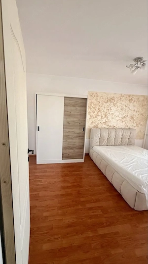 Apartament 2 CAMERE de închiriat 550   LUNĂ - imagine 2