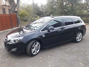 Opel astra j sport tourer  - imagine 8