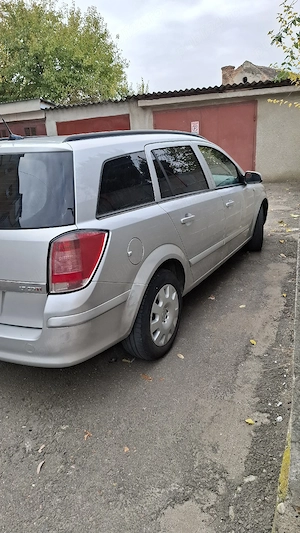 Vand autoturism Opel Astra H - imagine 2