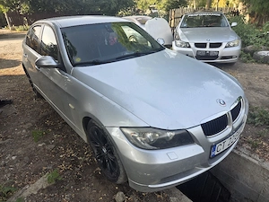 dezmembrez bmw e90 - imagine 3