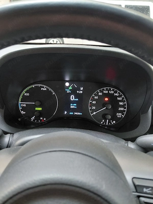 Toyota Yaris Hybrid inmatriculata 2022 | Unic Proprietar - imagine 8