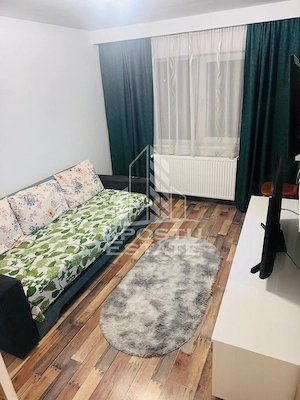 Apartament 3 Camere, Complet Renovat  Mobilat – Zona Alfa/64 mp