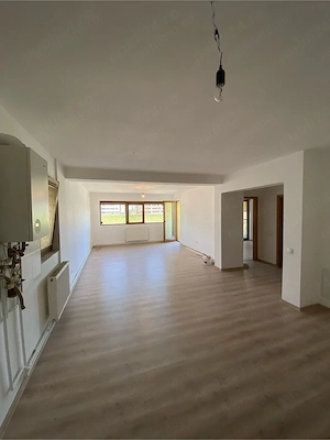 Vand inchiriez apartament 3 camere in Giroc - imagine 5