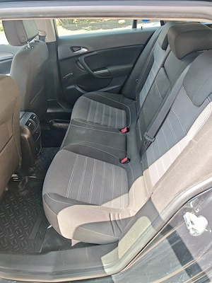 Opel Insignia Sports Tourer - imagine 9