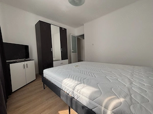 Apartament 3 camere decomandat Zimbru, centrală termică, aer condiționat - imagine 2