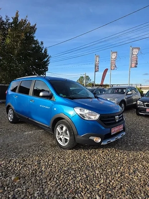 Dacia Lodgy Stepway 2015 Benzină Manual Euro 5 - imagine 2