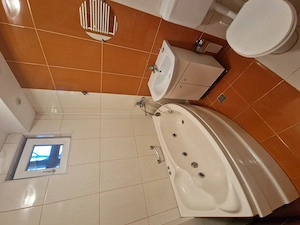 Central, lângă prefectură, 2 camere cu centrală proprie - imagine 4