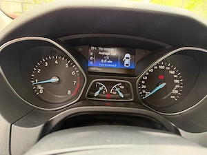 Ford Focus 1.0 EcoBoost, echipare Titanium - imagine 9