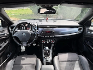 Alfa Romeo Giulietta 1.4 T 170CP benzina+GPL Pachet Sport Quadrifoglio - imagine 4