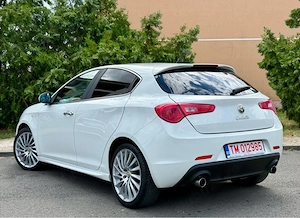 Alfa Romeo Giulietta 1.4 T 170CP benzina+GPL Pachet Sport Quadrifoglio - imagine 3
