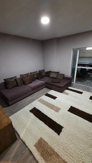 Inchiriez apartament la casa - imagine 3
