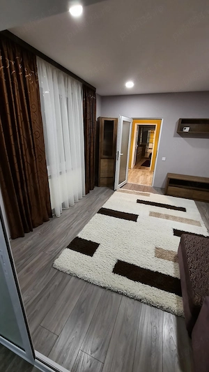 Inchiriez apartament la casa - imagine 6
