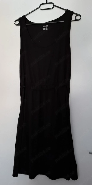 Rochie neagra bretele