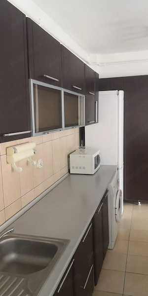 P. F. vând apartament 2 camere + garaj Bună Ziua  - imagine 5