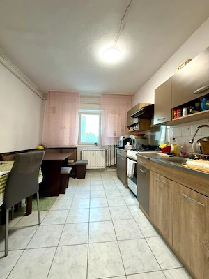 Apartament spatios, 4 camere, 79 mp utili, etaj 1 - Zona Lipovei - imagine 6