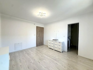 Duplex cu perete dublu, 108 mp utili, 303 mp teren - Dumbravita, zona Kaufland  - imagine 6