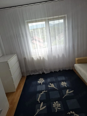 Proprietar închiriez apartament 3 camere  - imagine 3