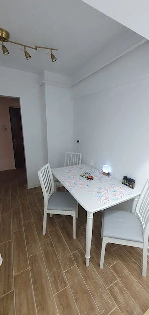 Inchiriez apartament 2 camere, decomandat, renovat recent