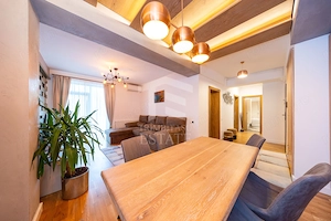 Tractorul Coresi-Apartament 2 camere+parcare subterana - imagine 2