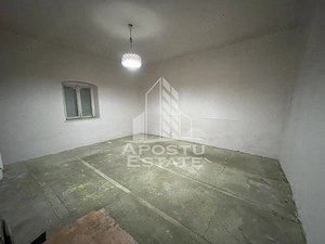 Casa de vanzare 126 mp utili si teren 1554 mp, Sacalaz. - imagine 2