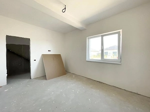 Duplex despartit, pe parter, 4 camere, 101mp - Mosnita Noua - imagine 5