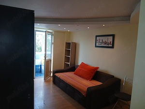Proprietar: Închiriez apartament 2 camere, decomandat,utilat, parcare   7 min Metrou Piața Sudului - imagine 4