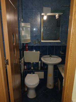 Proprietar: Închiriez apartament 2 camere, decomandat,utilat, parcare   7 min Metrou Piața Sudului - imagine 9