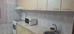 Inchiriez apartament 3 camere - imagine 9