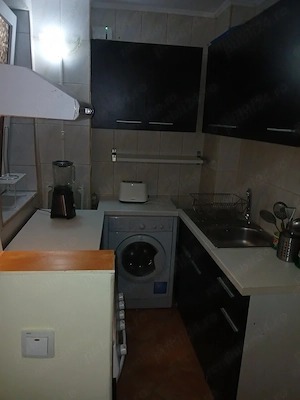 Închiriez apartament 2 camere, decomandat,utilat, parcare 7 min Metrou Piața Sudului - imagine 7