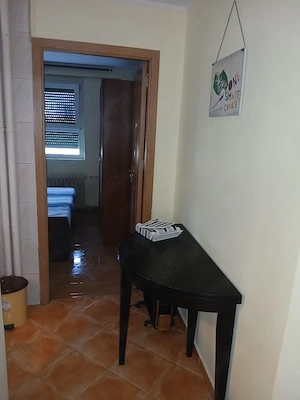 Închiriez apartament 2 camere, decomandat,utilat, parcare 7 min Metrou Piața Sudului - imagine 8