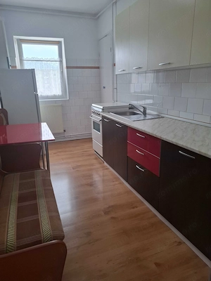 Inchiriez apartament 3 camere - imagine 4