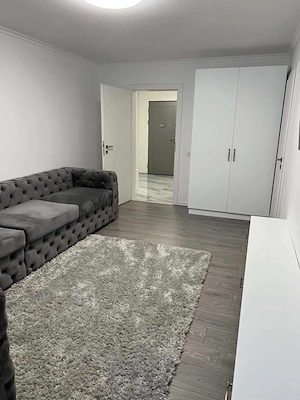 Inchiriez apartament cu 3 camere - Piata Gorjului - imagine 2