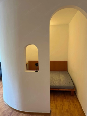 Inchiriere Garsoniera 300m de Mall Vitan | Separeu Dormitor | 40mp - imagine 3