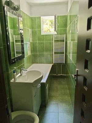 Proprietar închiriez apartament cu doua camere semidecomandat în Bacău  - imagine 4