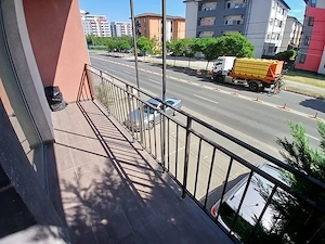 Vand apartament 2 camere Giroc - imagine 5
