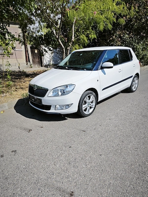 Skoda Fabia 2011 | 1.6 TDI (105 CP) | Climatronic | Scaune Încălzite mașina ideala - imagine 3