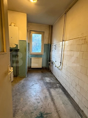 Apartament 3 camere, etajul 1, de renovat - imagine 5