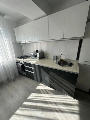 Inchiriez apartament 2 camere, mobilat,utilat, centrala proprie, in Palladium Residence,metrou Teclu - imagine 7