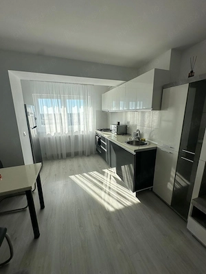 Inchiriez apartament 2 camere, mobilat,utilat, centrala proprie, in Palladium Residence,metrou Teclu - imagine 6