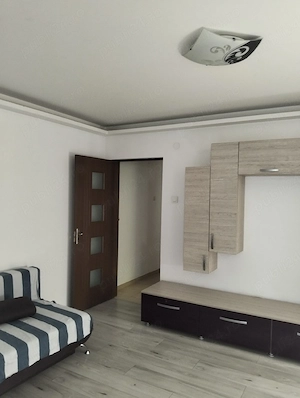 proprietar închiriez apartament cu doua camere semidecomandat in Bacău  - imagine 3