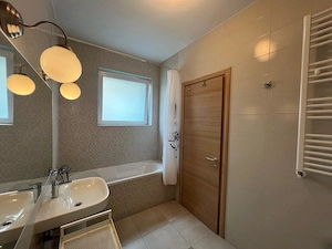 Apartament 3 camere (provenit din 4), in complex Laguna Residence - imagine 5