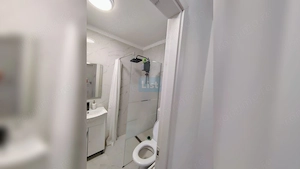 Apartament 3 camere decomandat zona FSGA - imagine 19
