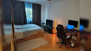 Apartament 3 camere decomandat zona FSGA - imagine 20