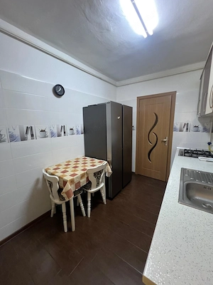 Apartament cu 3 camere de vânzare  - imagine 5