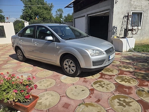 Ford Focus 2007- Berlina -Provenienta Ford RO-2007-16 Benz 110cp E 4. Nr km 156000. Pret 1650 Euro - imagine 2
